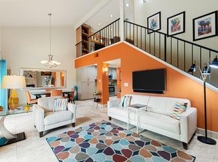 402 Pebble Creek Ln, Palm Desert, CA 92260