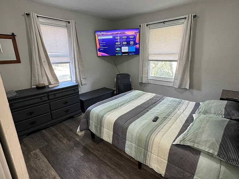 1230 N Kealing Ave #2 — Photo 3