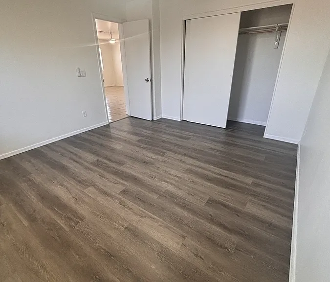 1597 W Mountain View Rd #5 — Photo 10
