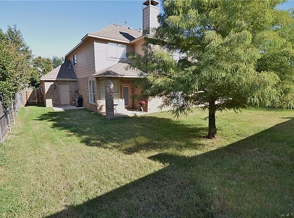 3rd image of 2405 Dartmouth Dr