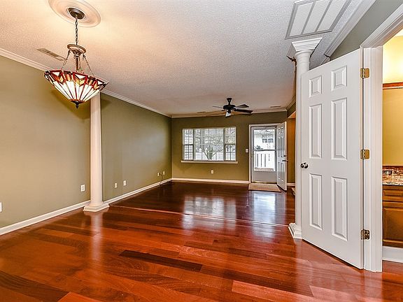 3rd image of 4235 Melrose Club Dr