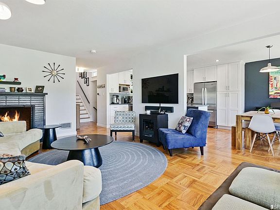 5th image of 53 Martha Ave