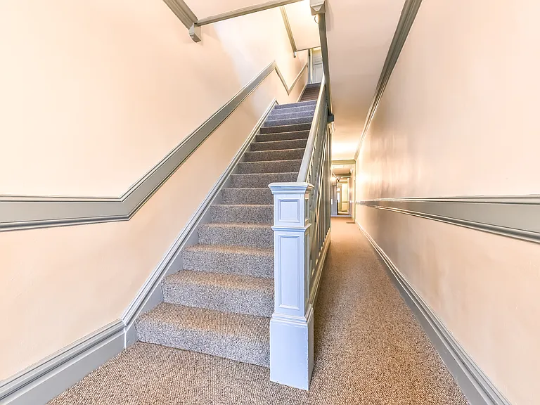 121 Grandview Ave #6 — Photo 18