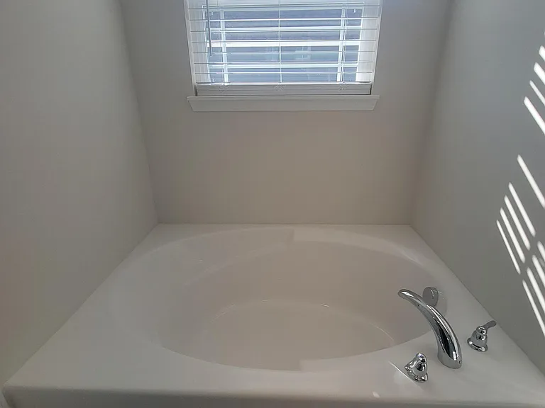 6724 Cardiff Dr — Photo 43