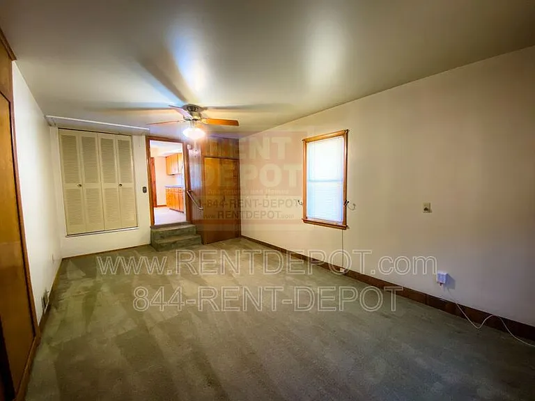2719 Vogel Rd — Photo 10