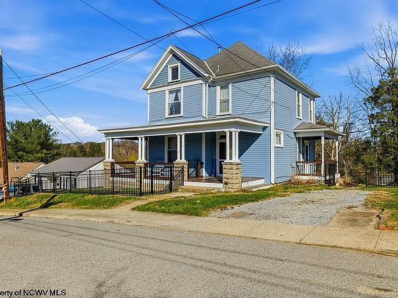 2nd image of 228 Jefferson St