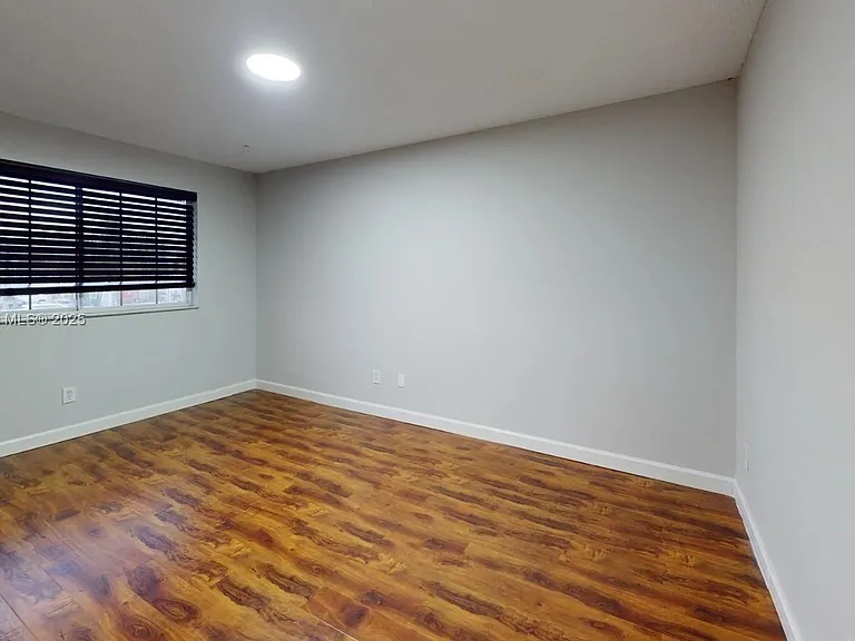 5032 SW 122nd Ter — Photo 25