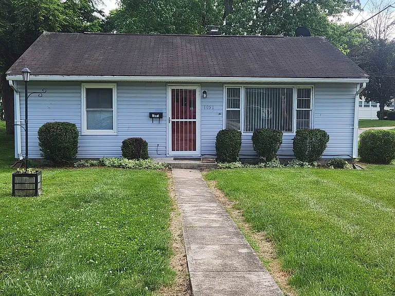 1051 Lawnview Ave — Photo 1