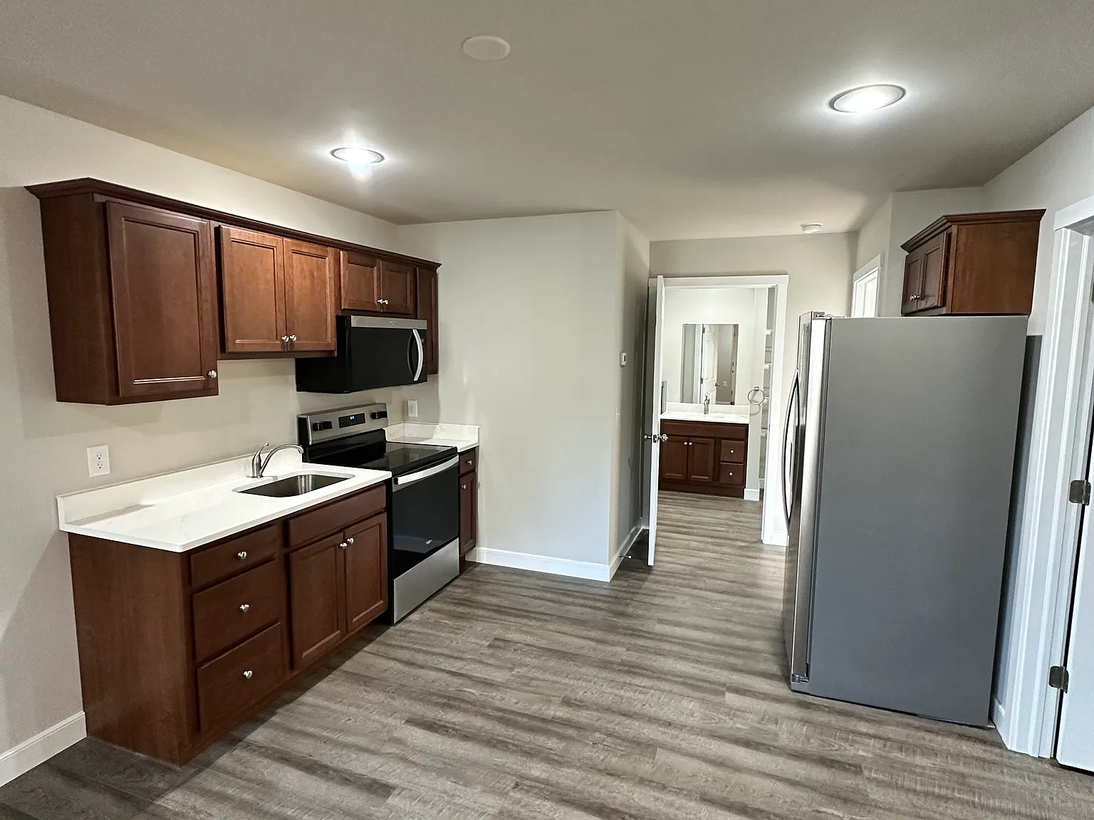 1 bed, 745 sqft, $1,695 — Photo 4