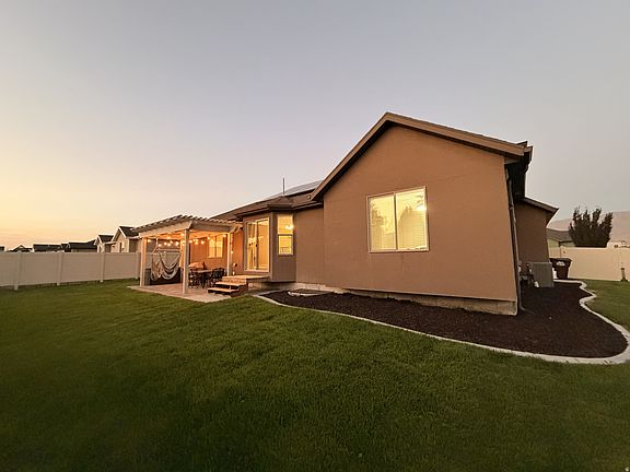 4th image of 4443 N Butterfly Ln