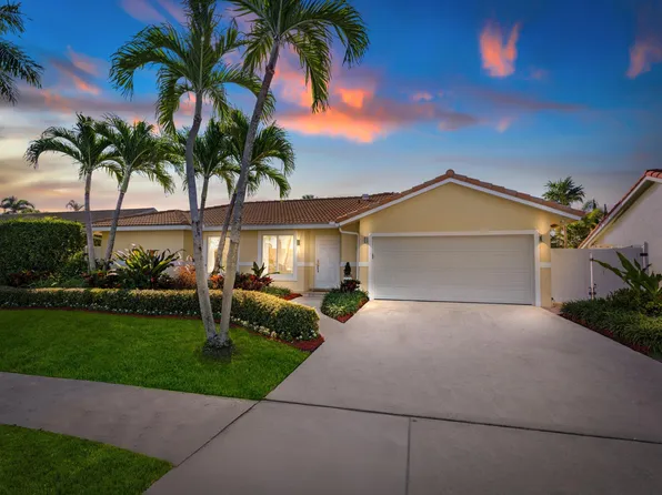 340 N Country Club Boulevard, Boca Raton, FL 33487