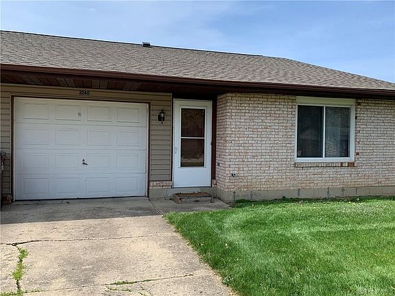 4th image of 3240-3242 Honeysuckle Dr