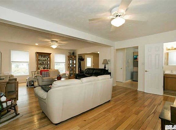 3rd image of 7 Morris St
