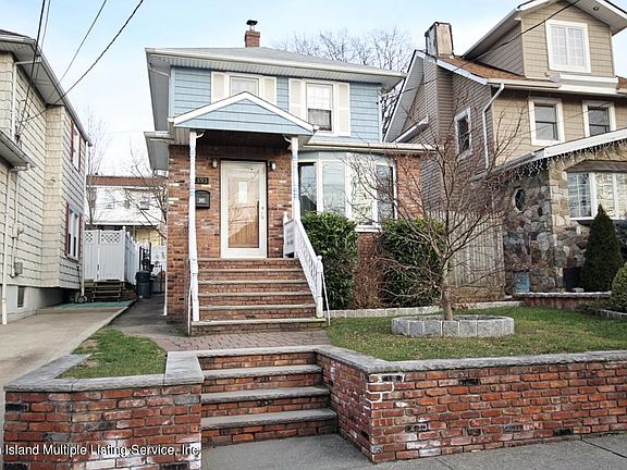 2nd image of 393 Pelton Ave