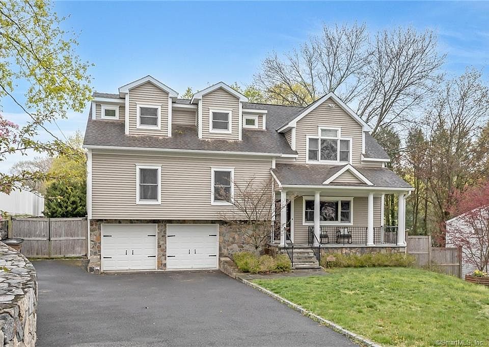 2nd image of 59 Buckingham Dr