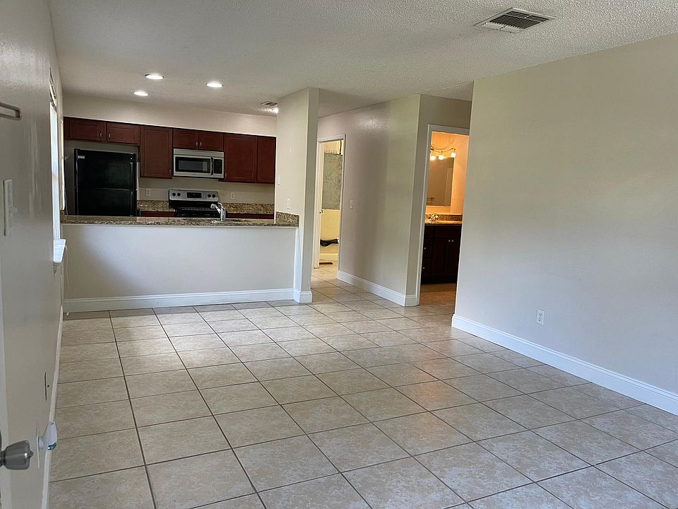 1st image of 2511 S Mills Ave