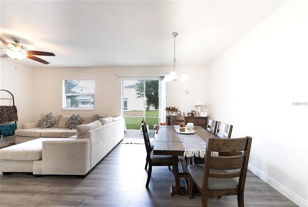 3 bed, 2.5 bath, 1747 sqft, $2,250 — Photo 4