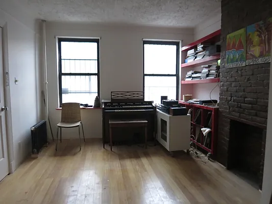 Rented by MNS | media 34