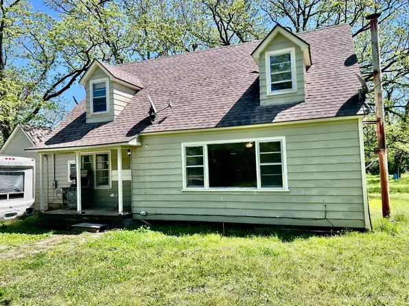 1632 County Road 4100, Coffeyville, KS 67337