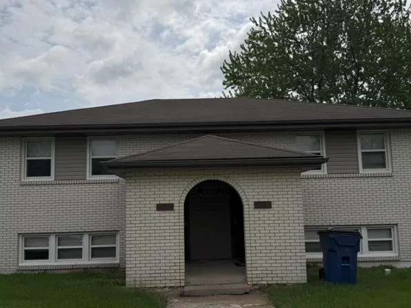 481 Perrey Dr #481, Holts Summit, MO 65043