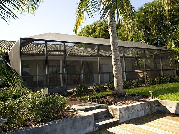 Large Screened Lanai
