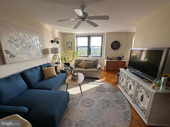 3rd image of 2601 Pennsylvania Ave APT 745
