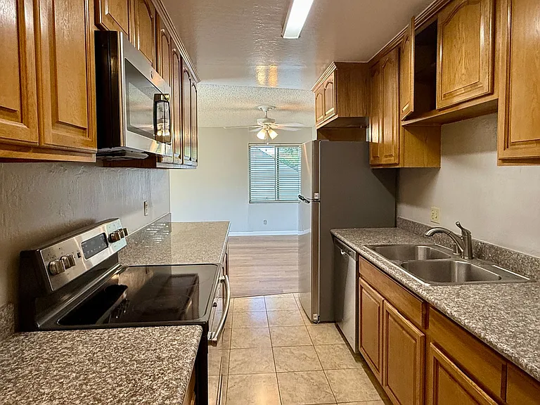 4415 Norwalk Dr #5 — Photo 4