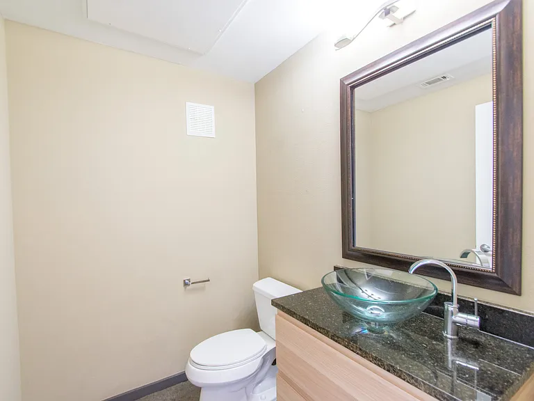 3110 Thomas Ave #502 — Photo 11