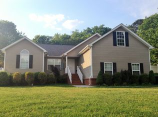 2311 Snowood Dr, Knoxville, TN 37918