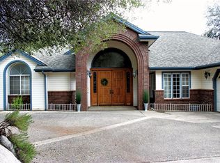 50072 Meadowview Dr, Oakhurst, CA