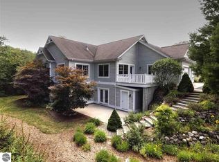 5036 Grayhawk Blvd, Traverse City, MI