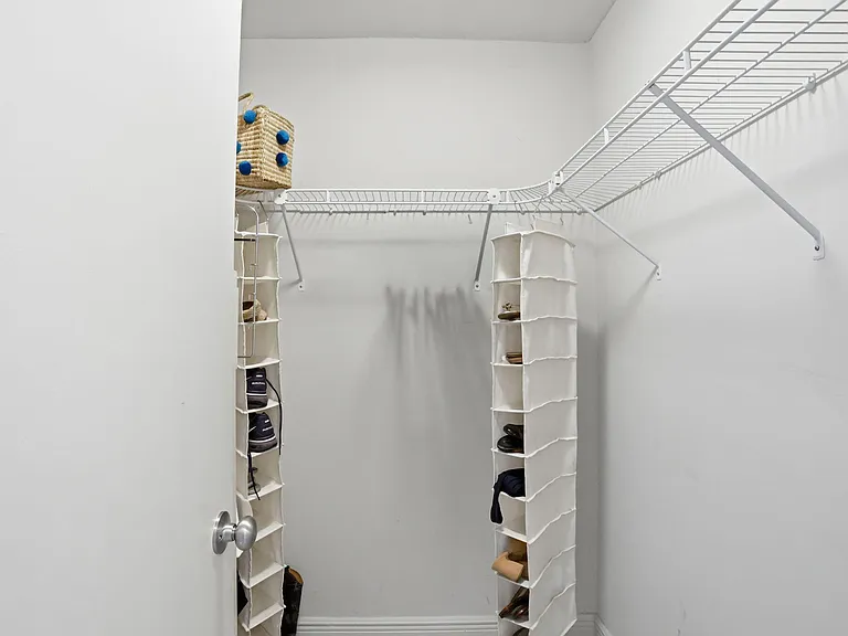 1516 S Lakeside Dr #103 — Photo 22
