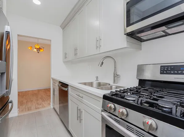 2645 Homecrest Avenue image 11 of 24