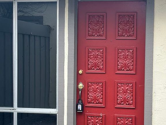2nd image of 1532 Calle Enrique