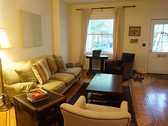 Living Room Photo 2