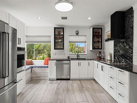 5th image of 105 ADALIA AVENUE