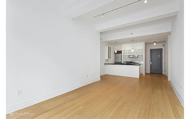 Rented by Douglas Elliman | media 7
