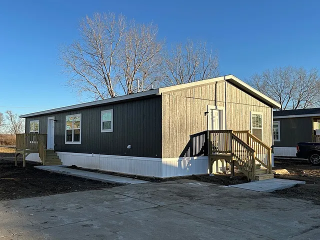 3609 Warren Ct — Photo 6