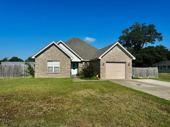 700 Memorial Dr, Cleveland, MS 38732