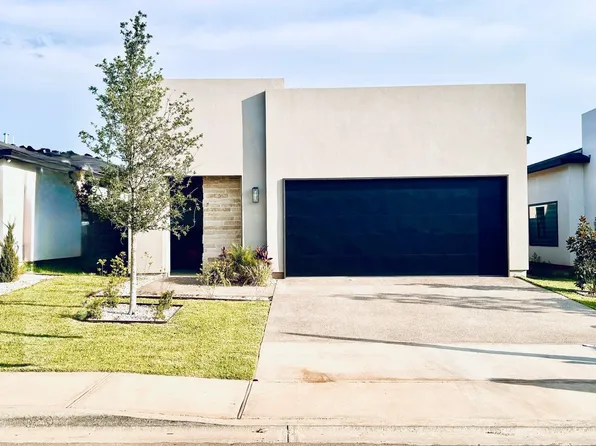 3821 Yoyis St, Laredo, TX 78046