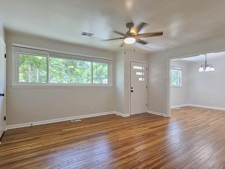 3725 Broadmor Rd NW — Photo 4