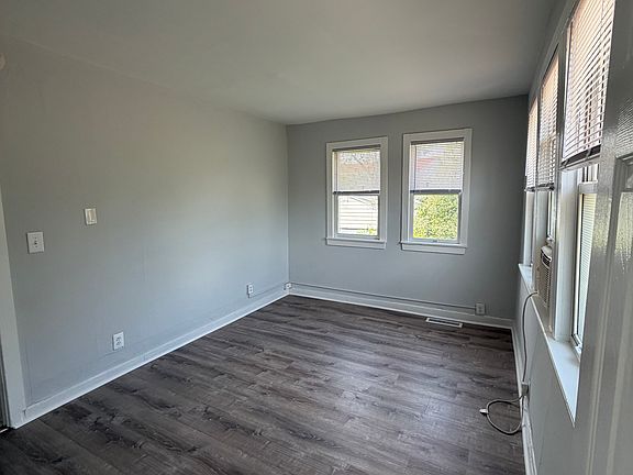 4th image of 19 Minnetonka Rd #2