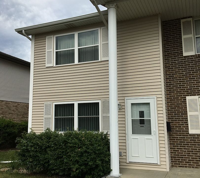 1st image of 1086 Beauchamp Ave
