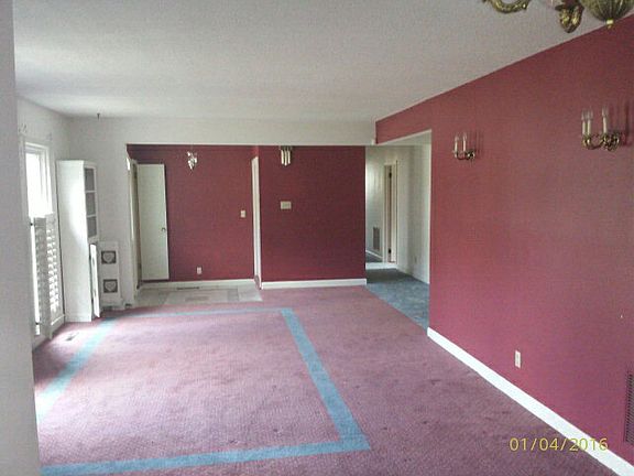 2nd image of 502 Handley Acres Dr