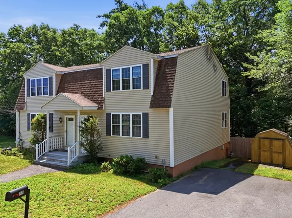 77 Ellen St Unit 77, Leominster, MA 01453
