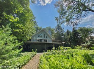 109 Lake Shore Rd, Tafton, PA 18464