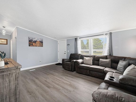 2nd image of 4005 Wapiti Way #12