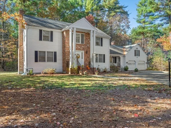 74 Lovejoy Rd, Andover, MA 01810