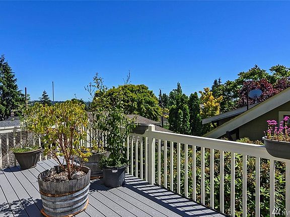 3rd image of 6208 32nd Ave NW