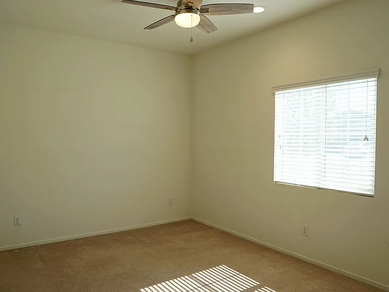 42696 Saragoza Ct — Photo 17